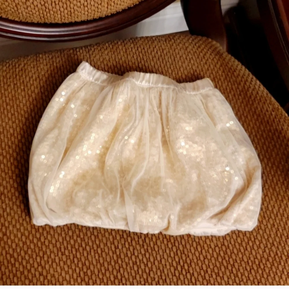 Kids Gap gold skirt size 5